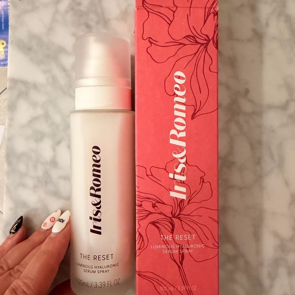 Iris & Romeo The Reset Luminous Hyaluronic Serum Spray 100ml/3.39 fl oz
